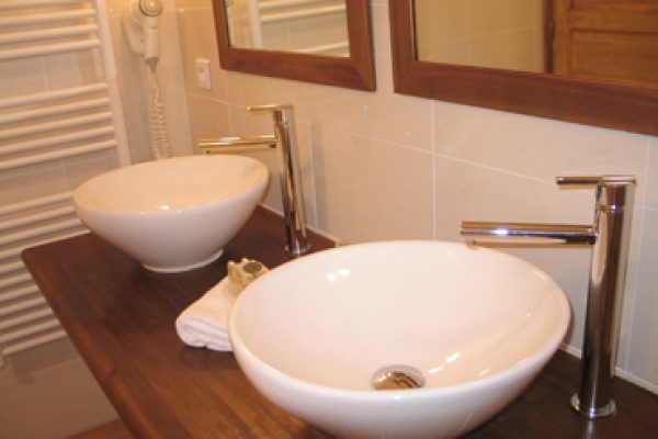 Bathroom Hotel La Bastide auf eco suites